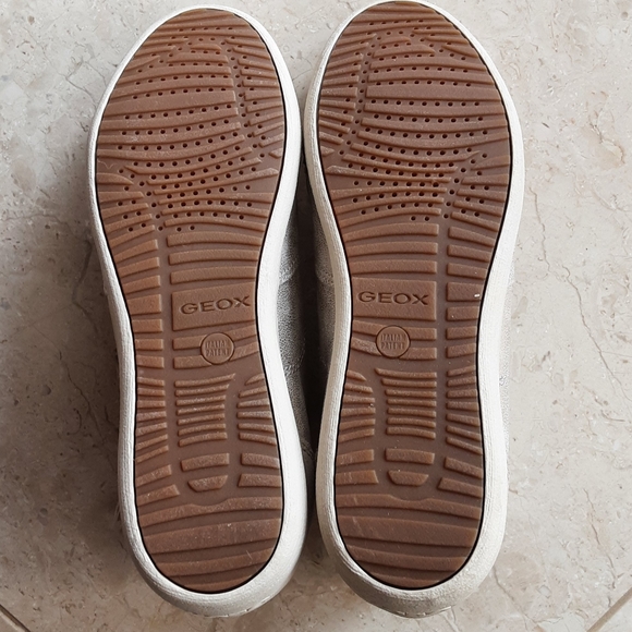 GEOX RESPIRA BLOMIEE BEIGE / GOLD ZIPPERED HI TOP SNEAKERS US 5 - Picture 12 of 16